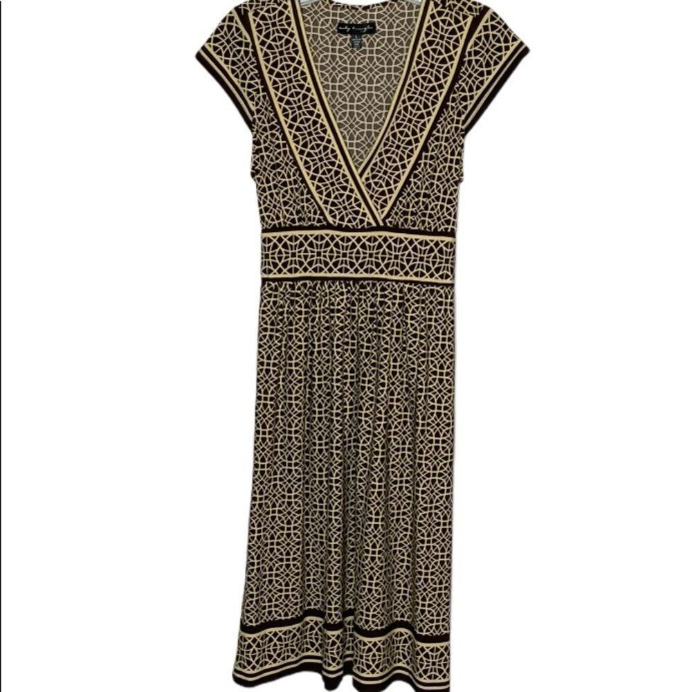 City Triangles‎ Dress